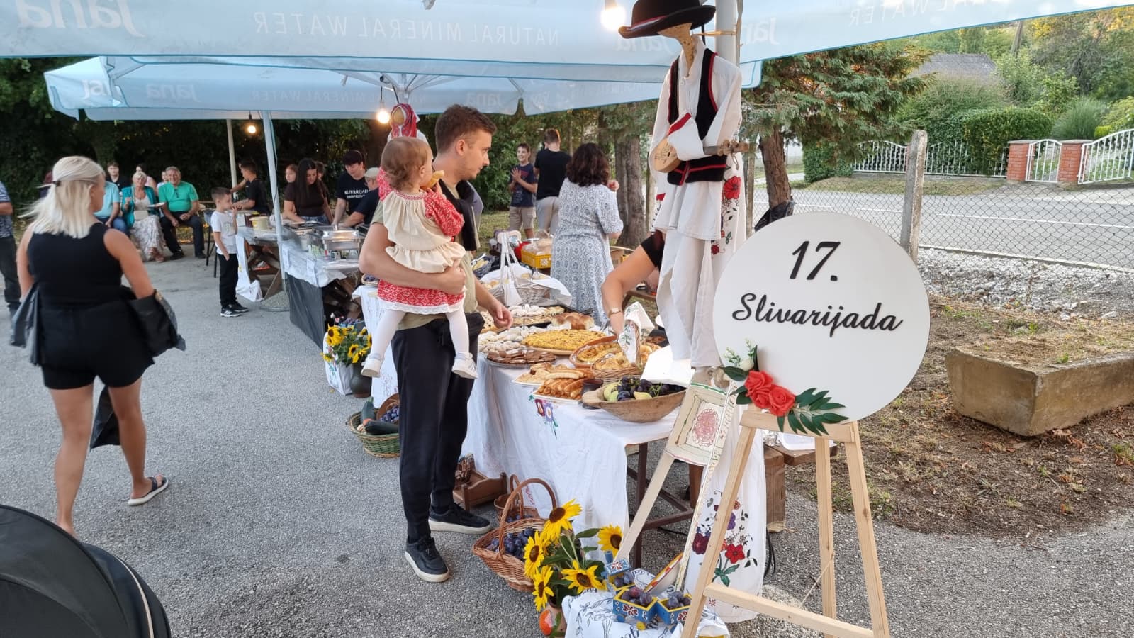 Domaći kolači na Slivarijadi