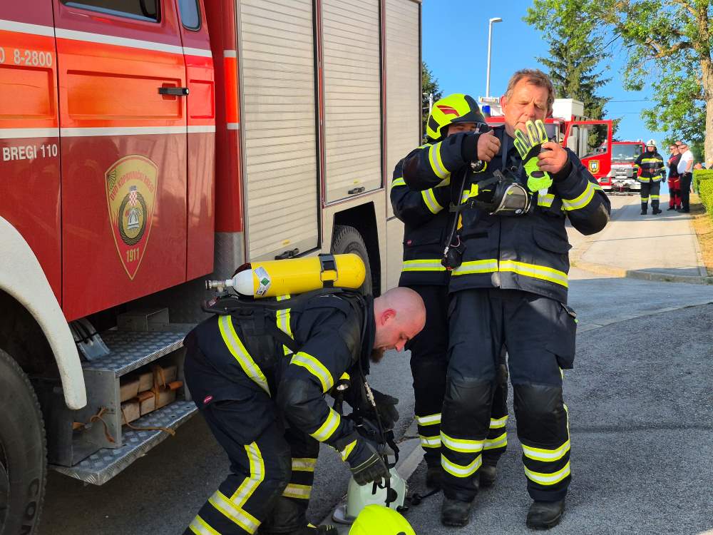 Vatrogasna oprema u akciji